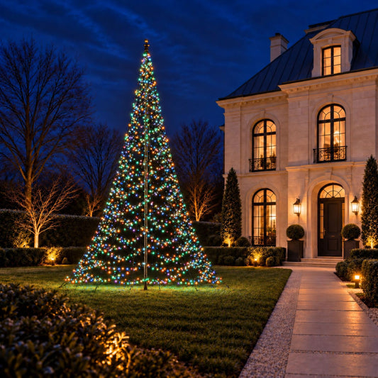 Fairybell Premium 6 metre 2048 LED in multicolour mode on the lawn in front of a classic villa in the evening